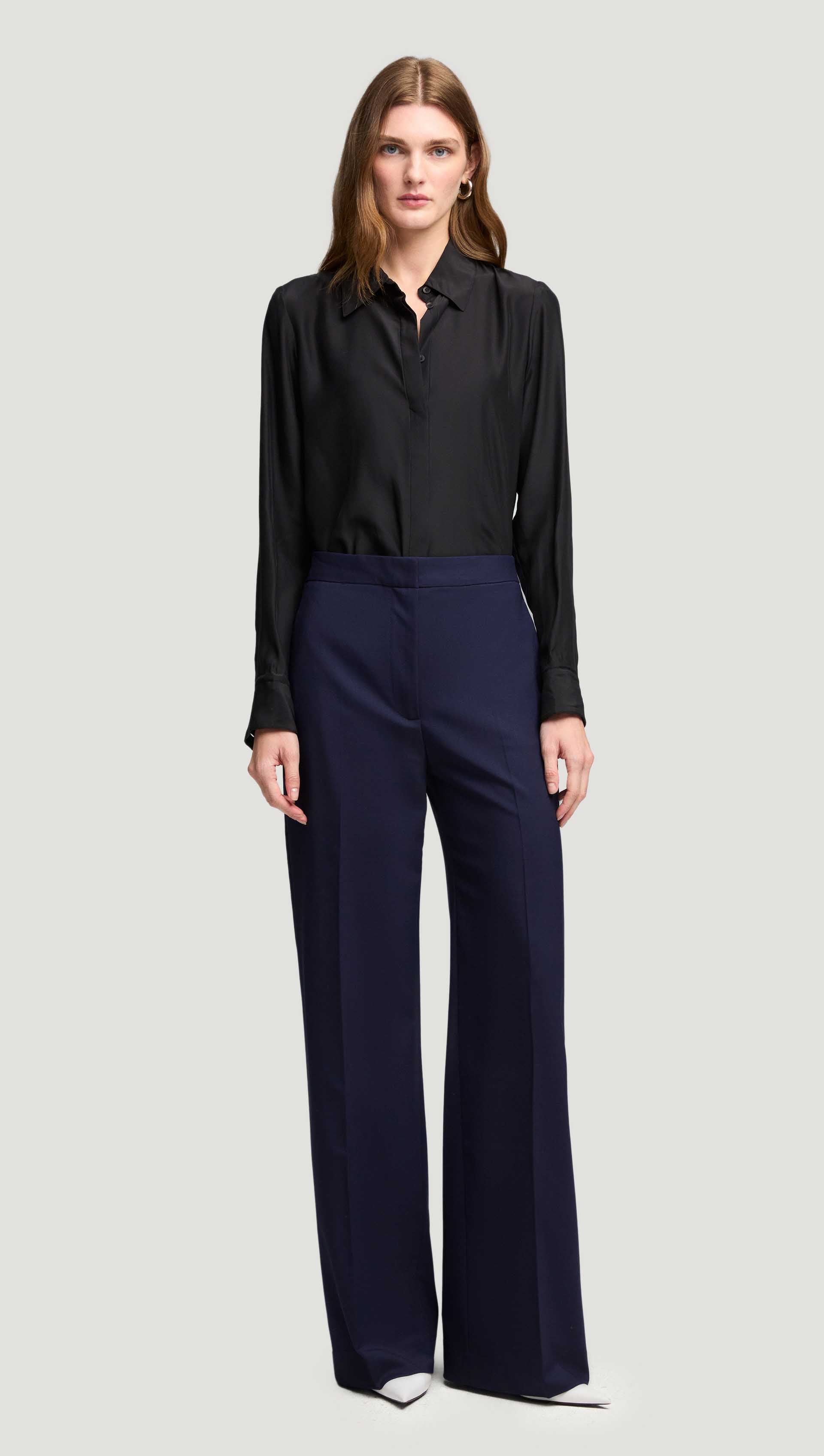 Wide Leg Trouser in Seasonless Wool | Women's Pants | Argent 0 / Navy Wide Leg Trouser in Seasonless Wool | Women's Pants | Argent 0 / Navy