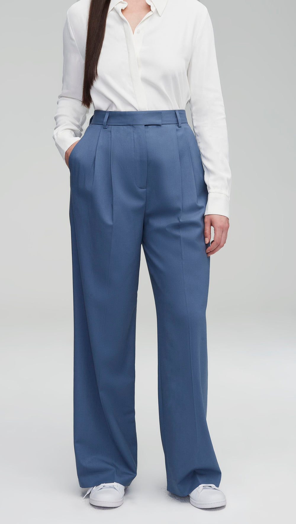 Pleated Trouser in Seasonless Wool | Pigeon Blue