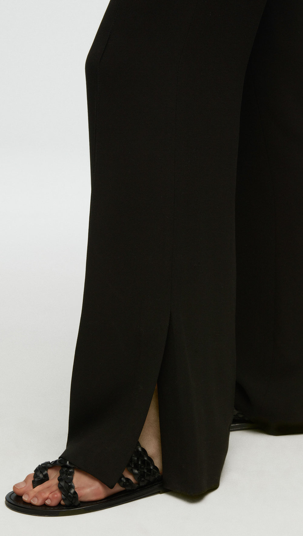 Slim Pintuck Trouser in Viscose Wool Crepe | Black
